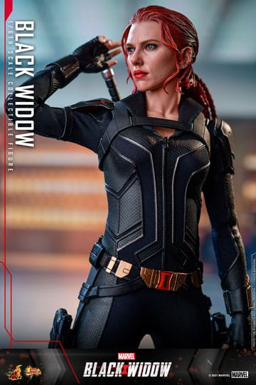 Marvel Studios: Black Widow (Snow Suit) – 1/6th Scale Collectible Figure